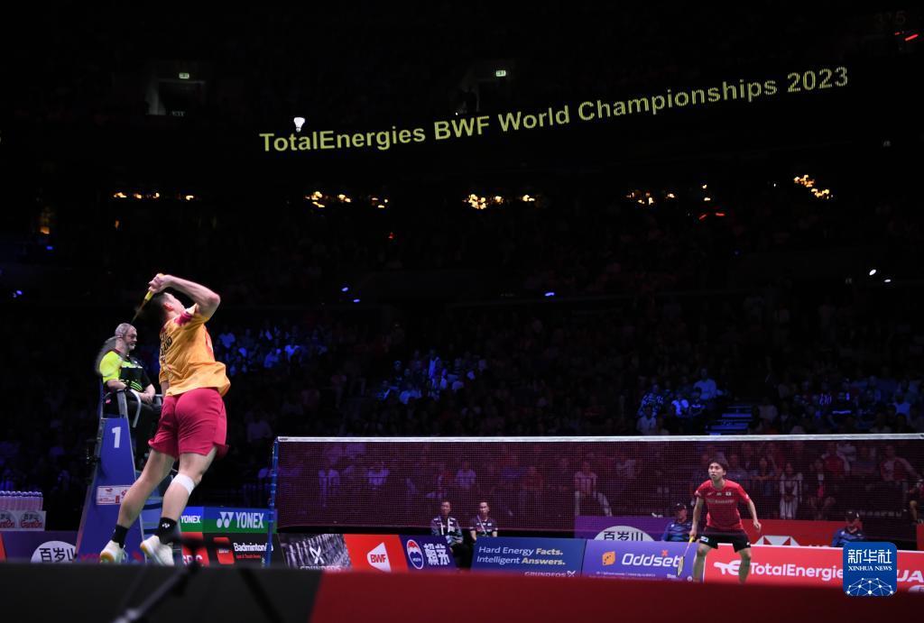 年轻框架的 年轻框架的