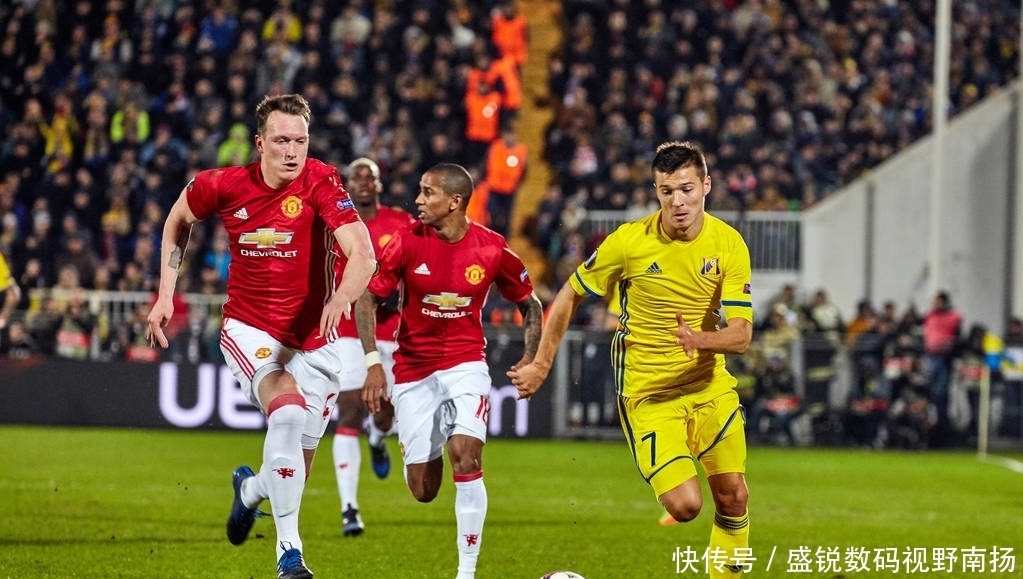 作为本届英 作为本届英